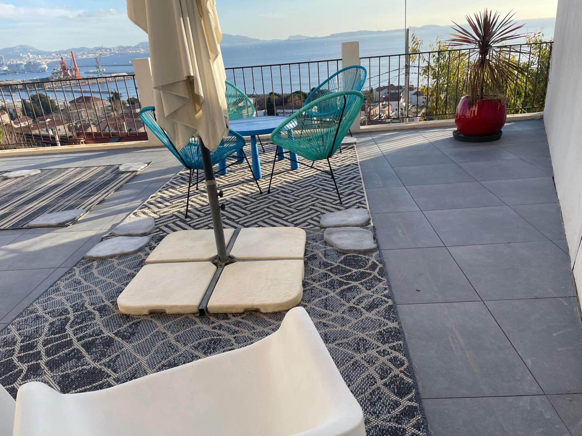 Appartement Superbe Terrasse Avec Vue Panoramique Sur La Marseille